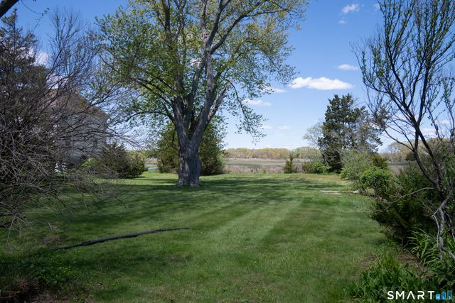 100 Pratt Road, Clinton, CT 06413