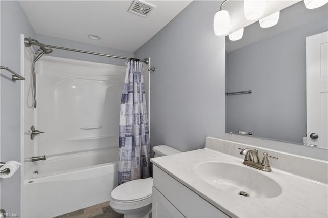 547 Fox Hill Road, Hampton, VA 23669
