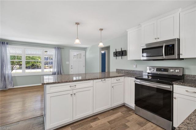 547 Fox Hill Road, Hampton, VA 23669