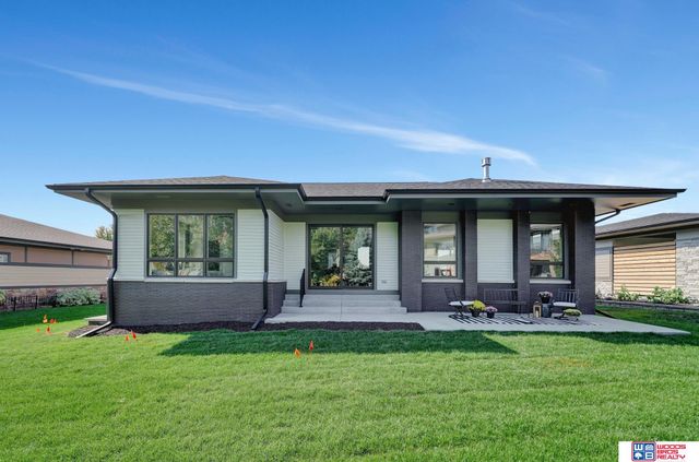 336 Bushclover Road, Lincoln, NE 68521