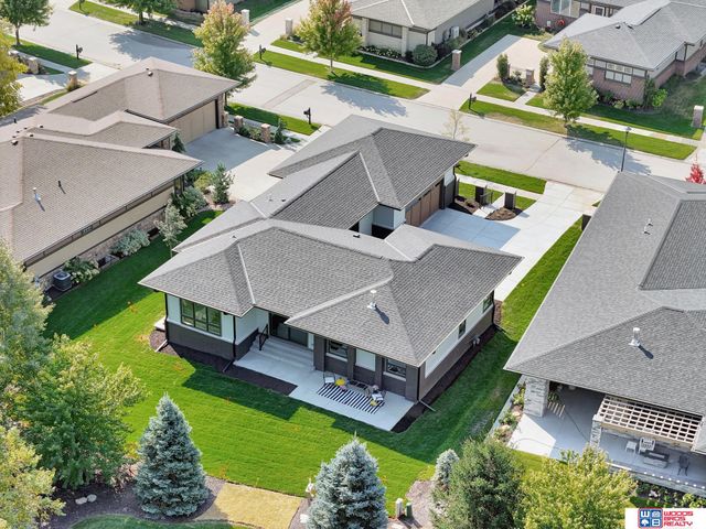 336 Bushclover Road, Lincoln, NE 68521