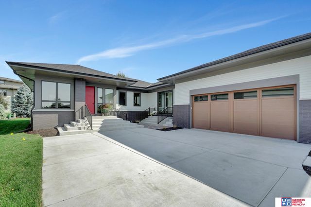 336 Bushclover Road, Lincoln, NE 68521