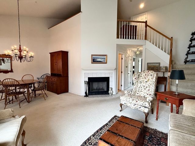 18D Castle Hill Road 18D, Agawam, MA 01001