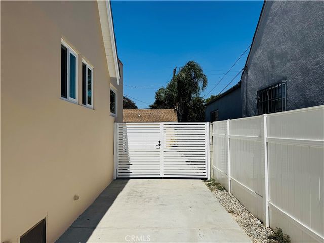 2053 W 75th Street, Los Angeles, CA 90047