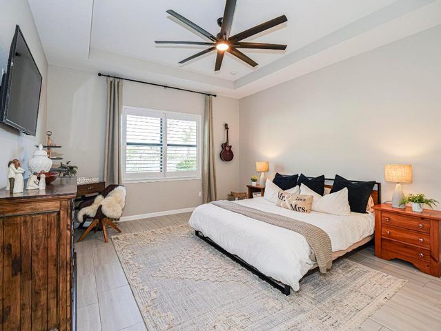 781 SE Courances Drive, Port St. Lucie, Port St Lucie, FL 34984