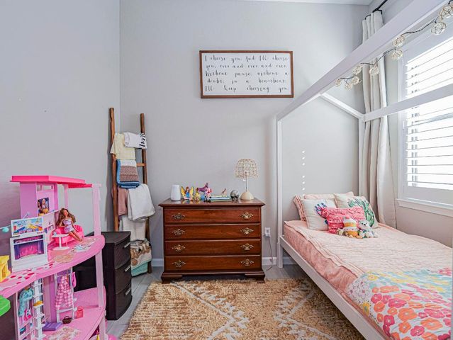 781 SE Courances Drive, Port St. Lucie, Port St Lucie, FL 34984