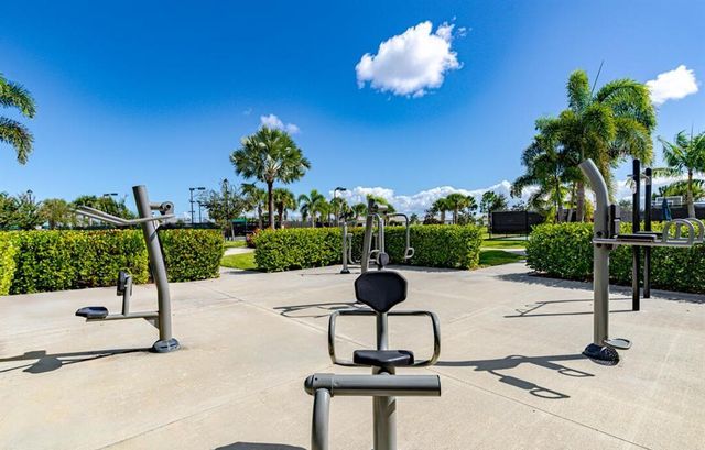 781 SE Courances Drive, Port St. Lucie, Port St Lucie, FL 34984