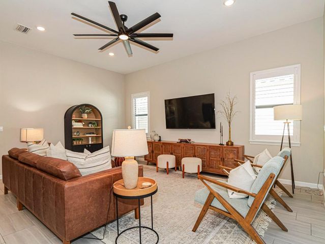 781 SE Courances Drive, Port St. Lucie, Port St Lucie, FL 34984