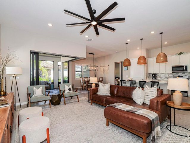 781 SE Courances Drive, Port St. Lucie, Port St Lucie, FL 34984