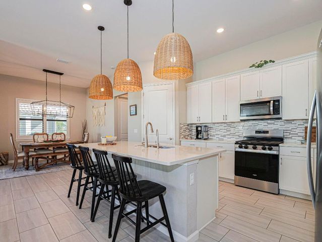 781 SE Courances Drive, Port St. Lucie, Port St Lucie, FL 34984