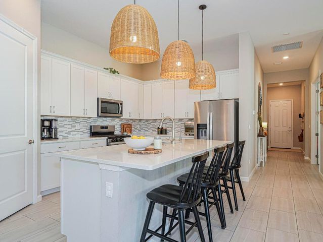 781 SE Courances Drive, Port St. Lucie, Port St Lucie, FL 34984