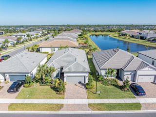 781 SE Courances Drive, Port St Lucie, FL 34984