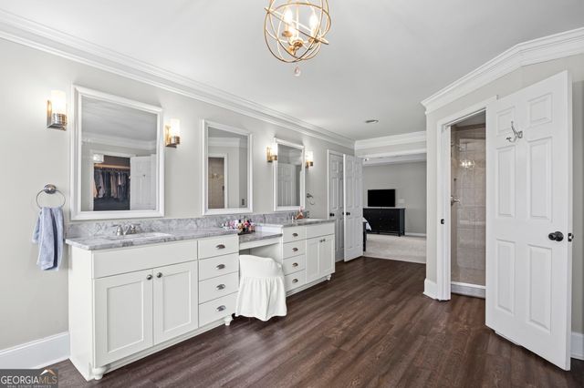 3373 Lake Crest Lane NE, Roswell, GA 30075