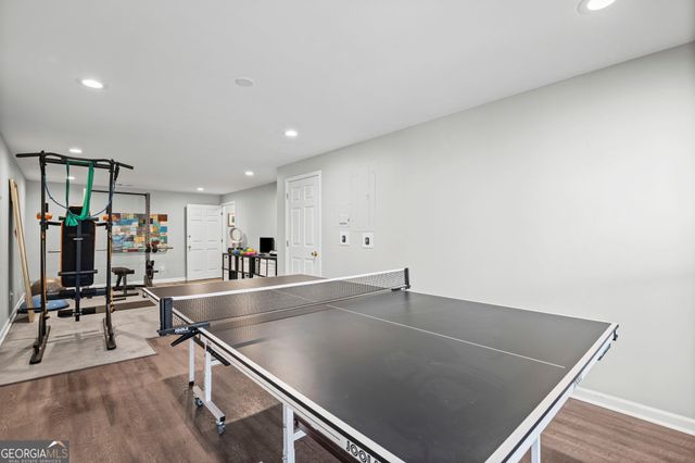 3373 Lake Crest Lane NE, Roswell, GA 30075