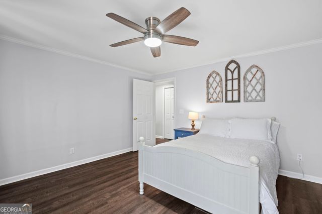 3373 Lake Crest Lane NE, Roswell, GA 30075