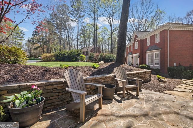 3373 Lake Crest Lane NE, Roswell, GA 30075