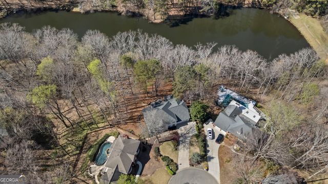 3373 Lake Crest Lane NE, Roswell, GA 30075
