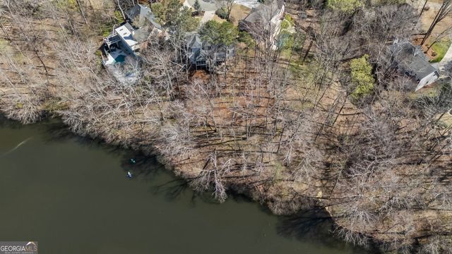 3373 Lake Crest Lane NE, Roswell, GA 30075