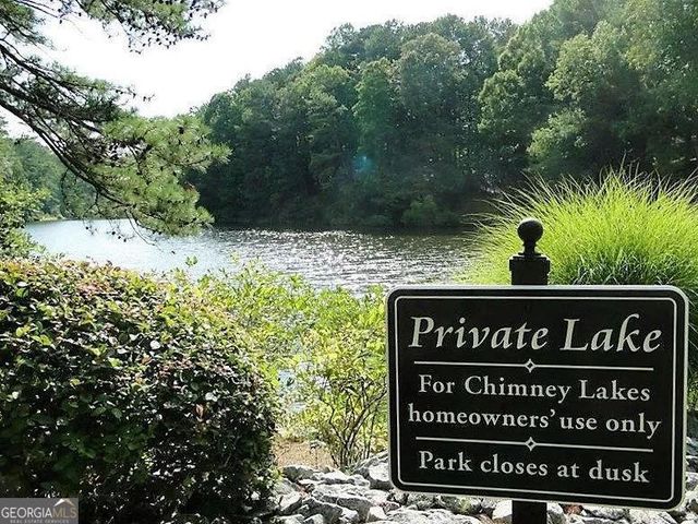 3373 Lake Crest Lane NE, Roswell, GA 30075