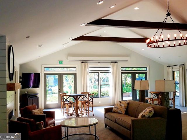 3373 Lake Crest Lane NE, Roswell, GA 30075