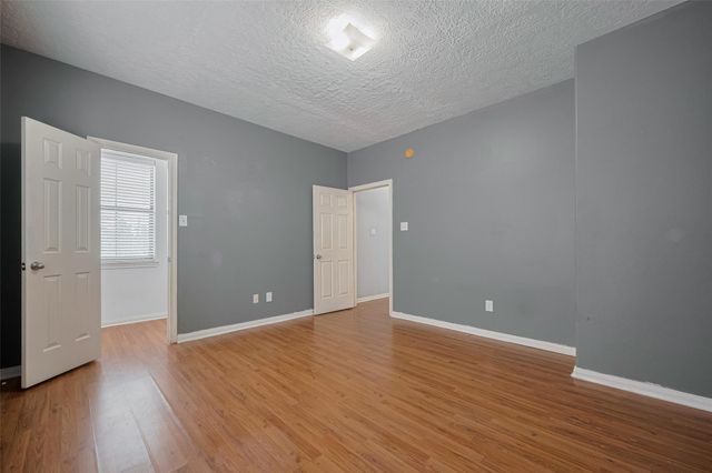 11214 Palmsprings Drive, Houston, TX 77034