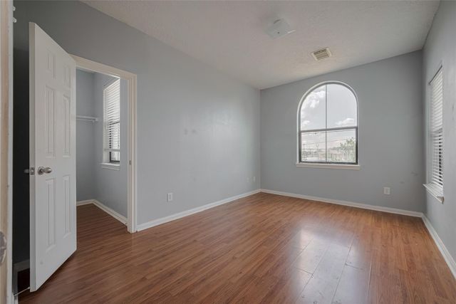 11214 Palmsprings Drive, Houston, TX 77034
