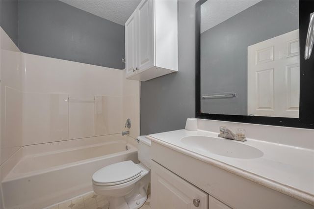11214 Palmsprings Drive, Houston, TX 77034
