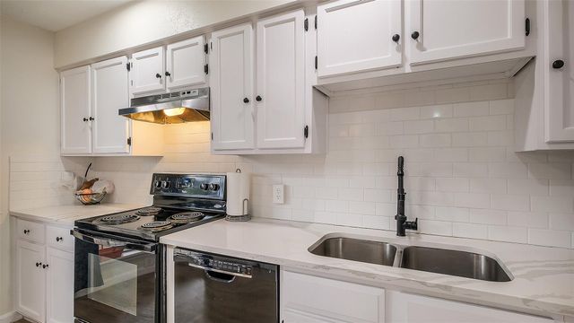 19414 Lazy Valley Drive, Katy, TX 77449