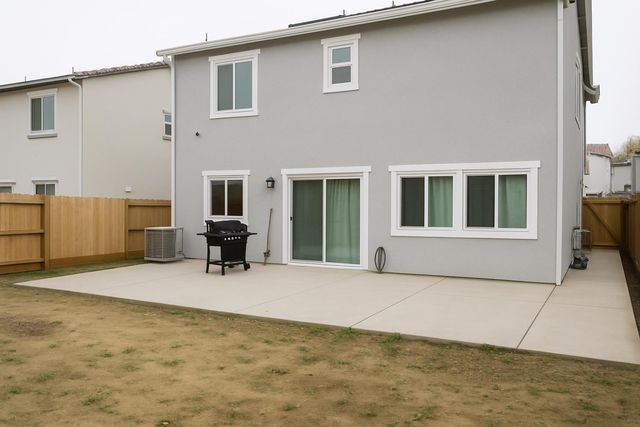 18462 Waterfront Way, Lathrop, CA 95330