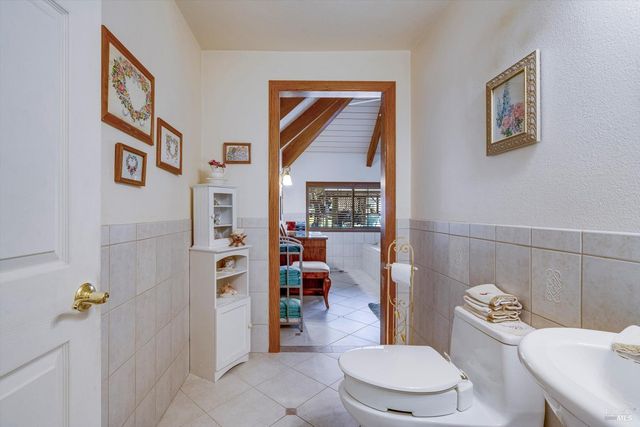 3061 North Ave, Napa, CA 94558