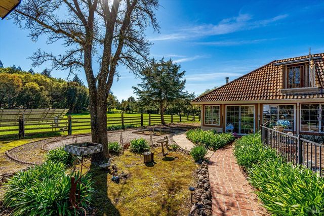 3061 North Ave, Napa, CA 94558