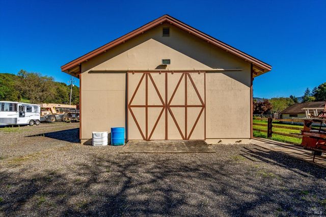 3061 North Ave, Napa, CA 94558