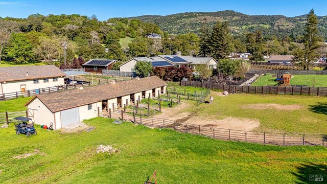 3061 North Ave, Napa, CA 94558