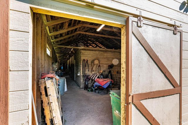 3061 North Ave, Napa, CA 94558