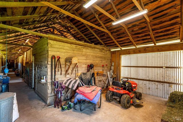 3061 North Ave, Napa, CA 94558