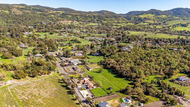 3061 North Ave, Napa, CA 94558