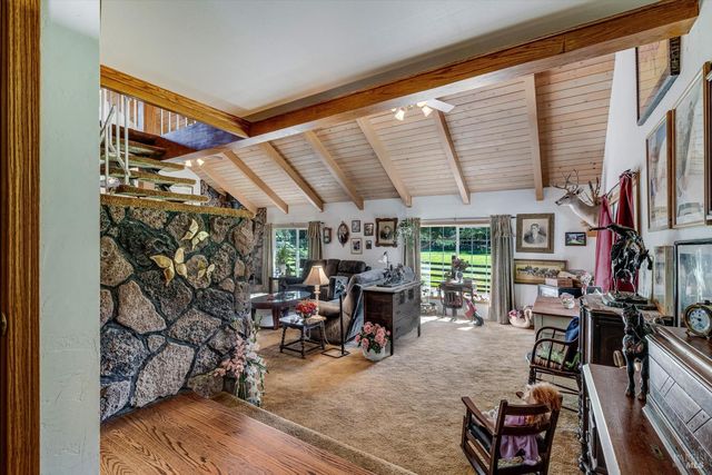 3061 North Ave, Napa, CA 94558