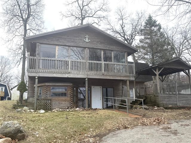 1747 Tennis Court, Pleasant Lake, MI 49272