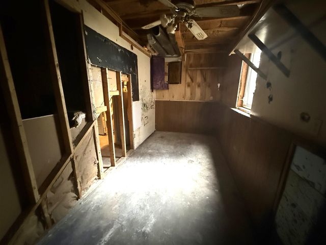 1747 Tennis Court, Pleasant Lake, MI 49272