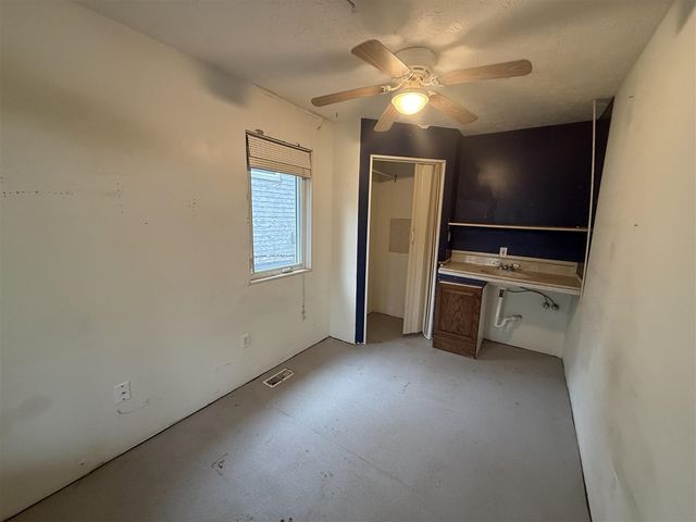 1747 Tennis Court, Pleasant Lake, MI 49272