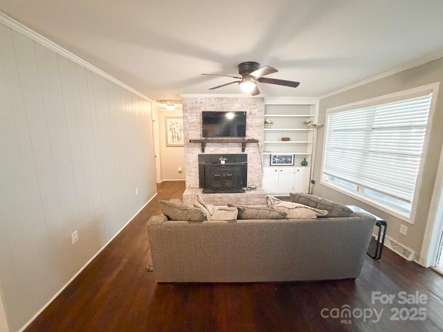 1047 Marietta Street, Charlotte, NC 28214