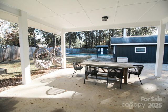 1047 Marietta Street, Charlotte, NC 28214