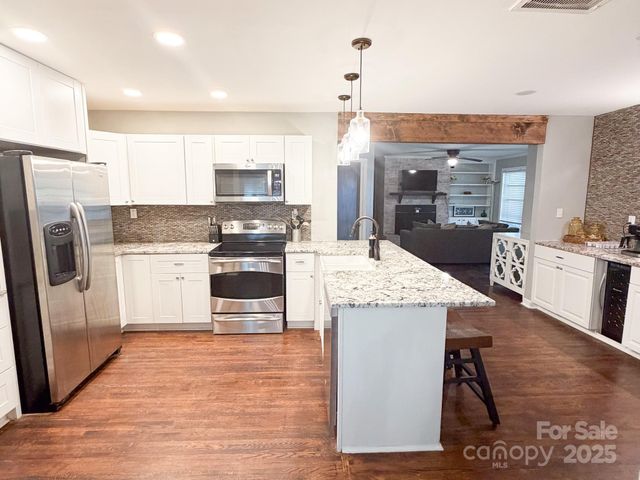 1047 Marietta Street, Charlotte, NC 28214