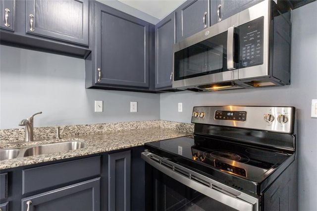 6726 Gallant Court SE 169, Mableton, GA 30126