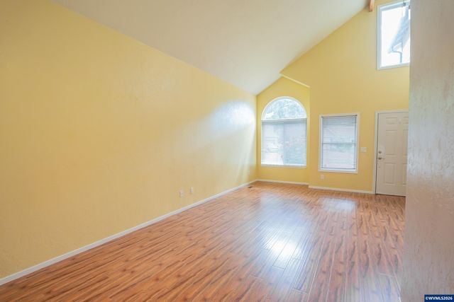 1213 NE Conroy Pl, Corvallis, OR 97330