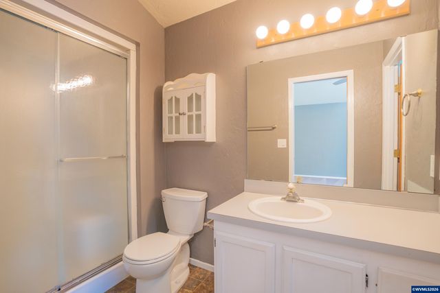 1213 NE Conroy Pl, Corvallis, OR 97330