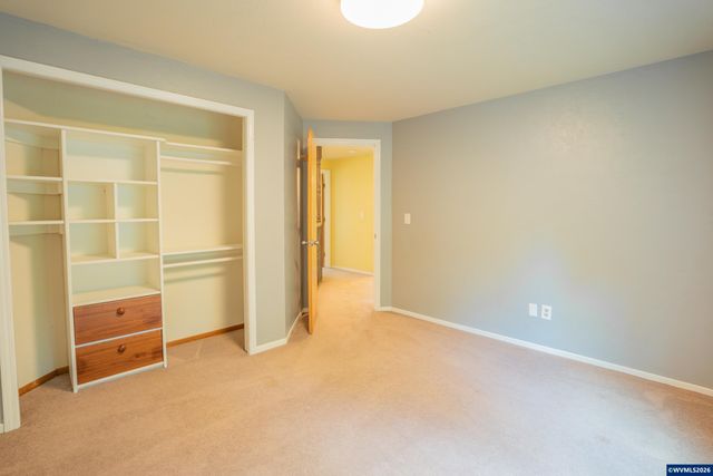1213 NE Conroy Pl, Corvallis, OR 97330