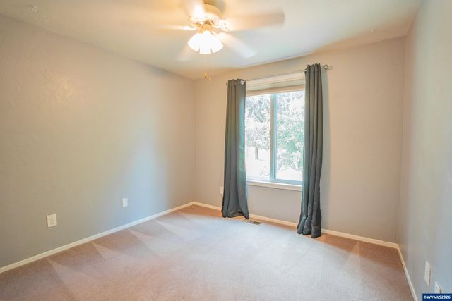1213 NE Conroy Pl, Corvallis, OR 97330