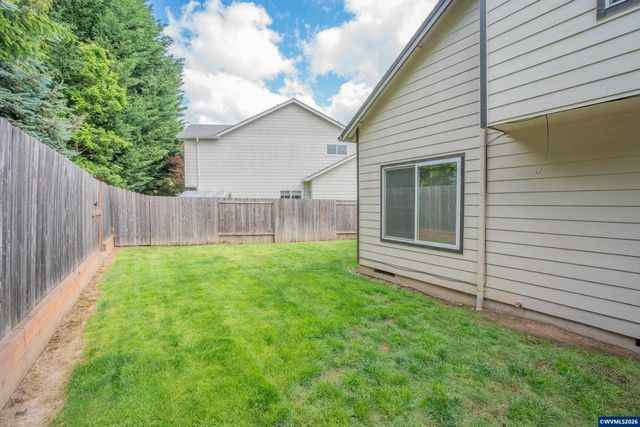 1213 NE Conroy Pl, Corvallis, OR 97330