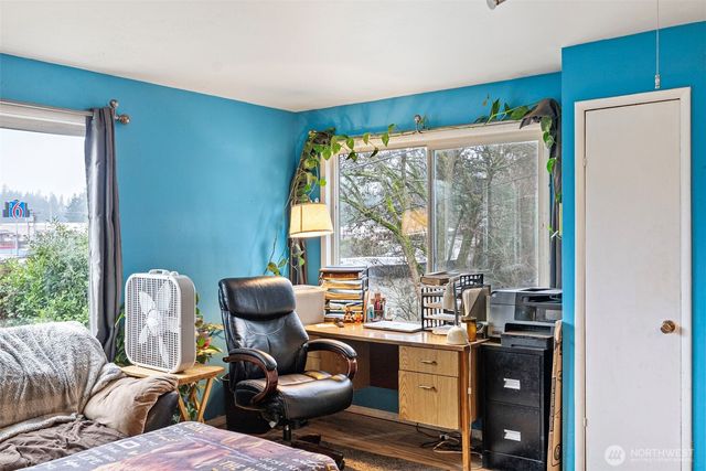 3303 11th ST, Bremerton, WA 98312